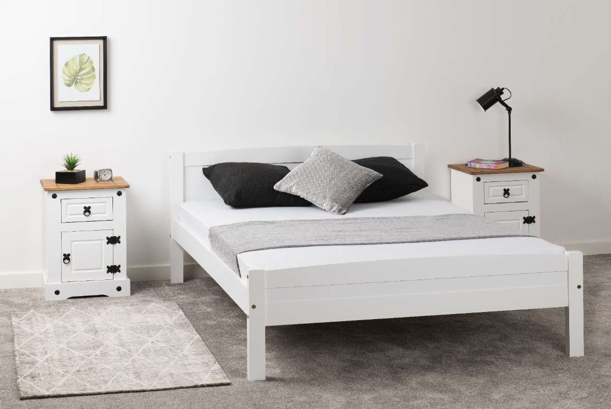 room Wooden 4'6" Double Bed Frame in WHITE 